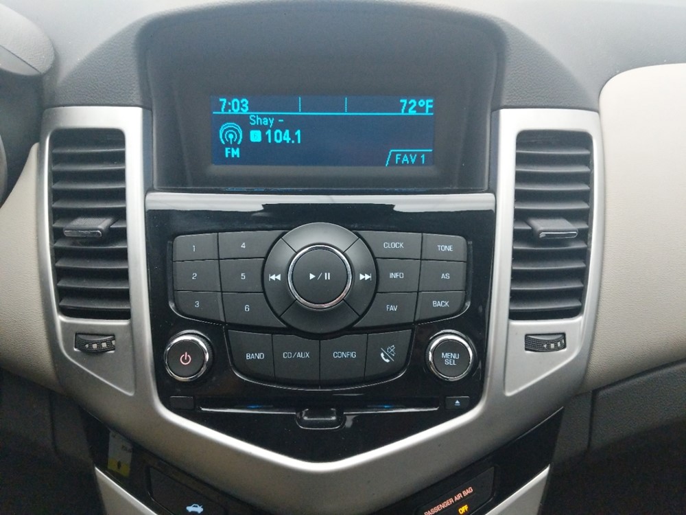 2015 Chevrolet Cruze - Stereo Package