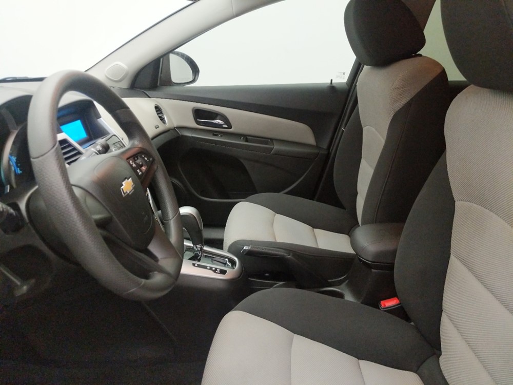 2016 Chevrolet Cruze - Driver Front Seat