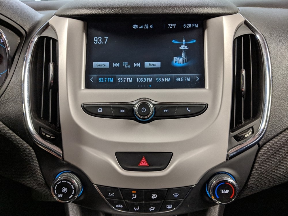 2017 Chevrolet Cruze - Stereo Package