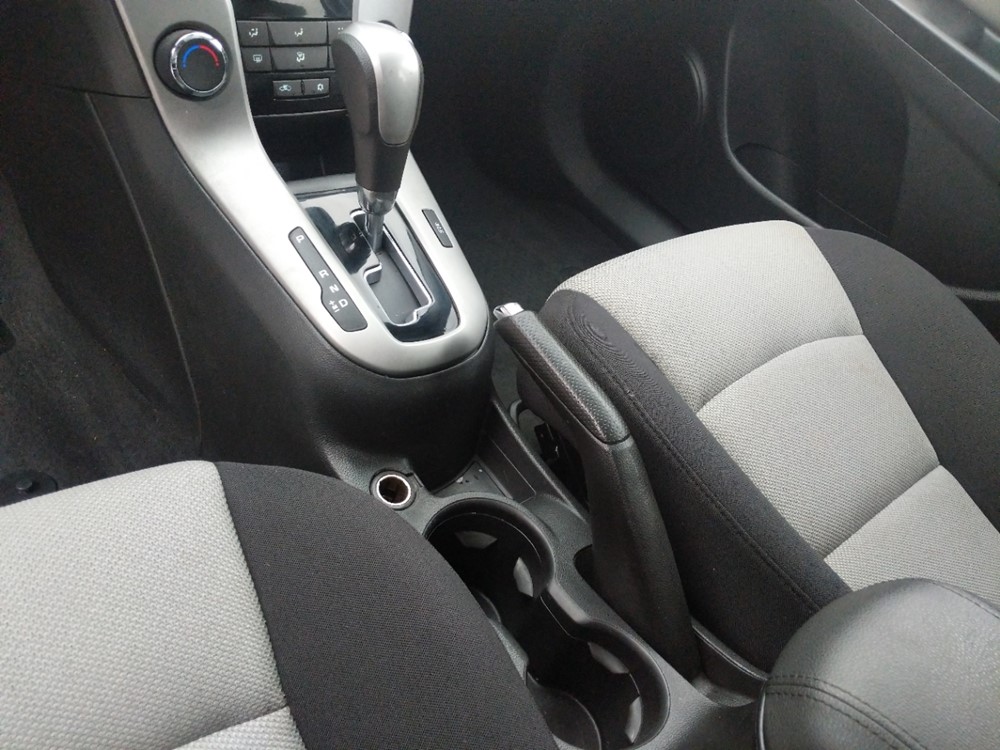 2014 Chevrolet Cruze - Center Console/Cup Holders