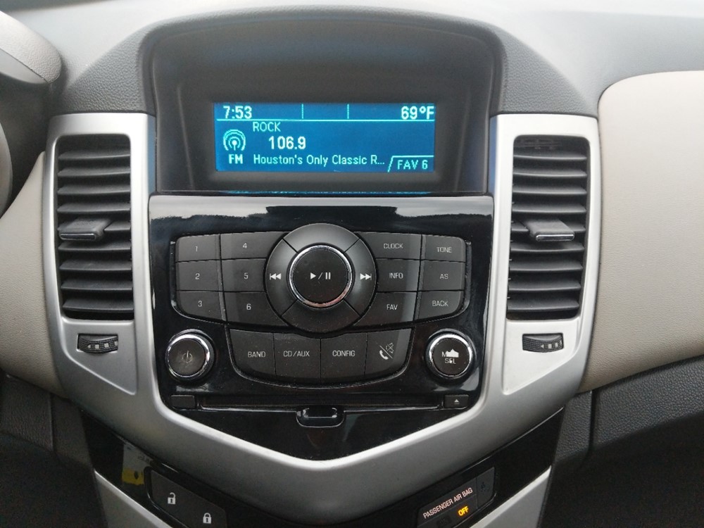2014 Chevrolet Cruze - Stereo Package