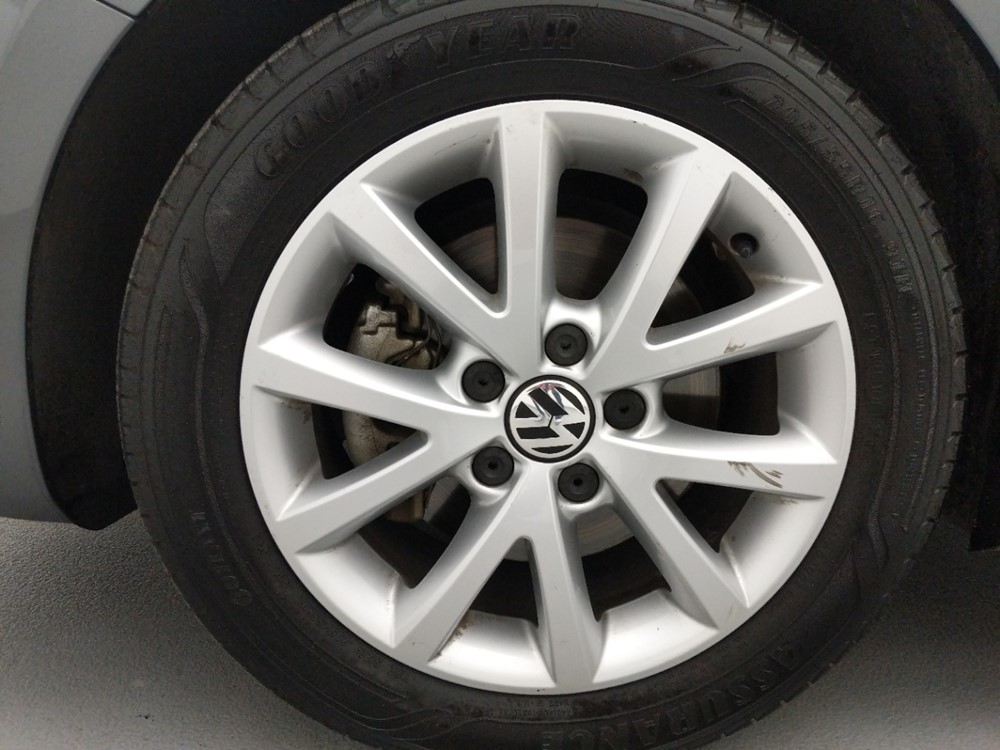 2012 Volkswagen Jetta - Wheel