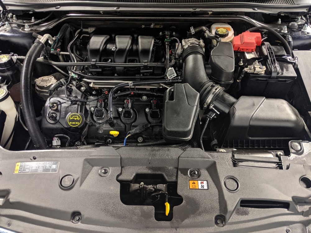 2015 Ford Taurus - Engine