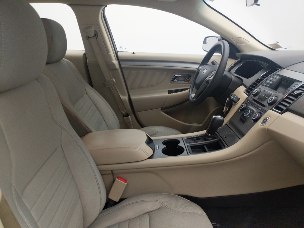 2015 Ford Taurus - Passenger Front Seat