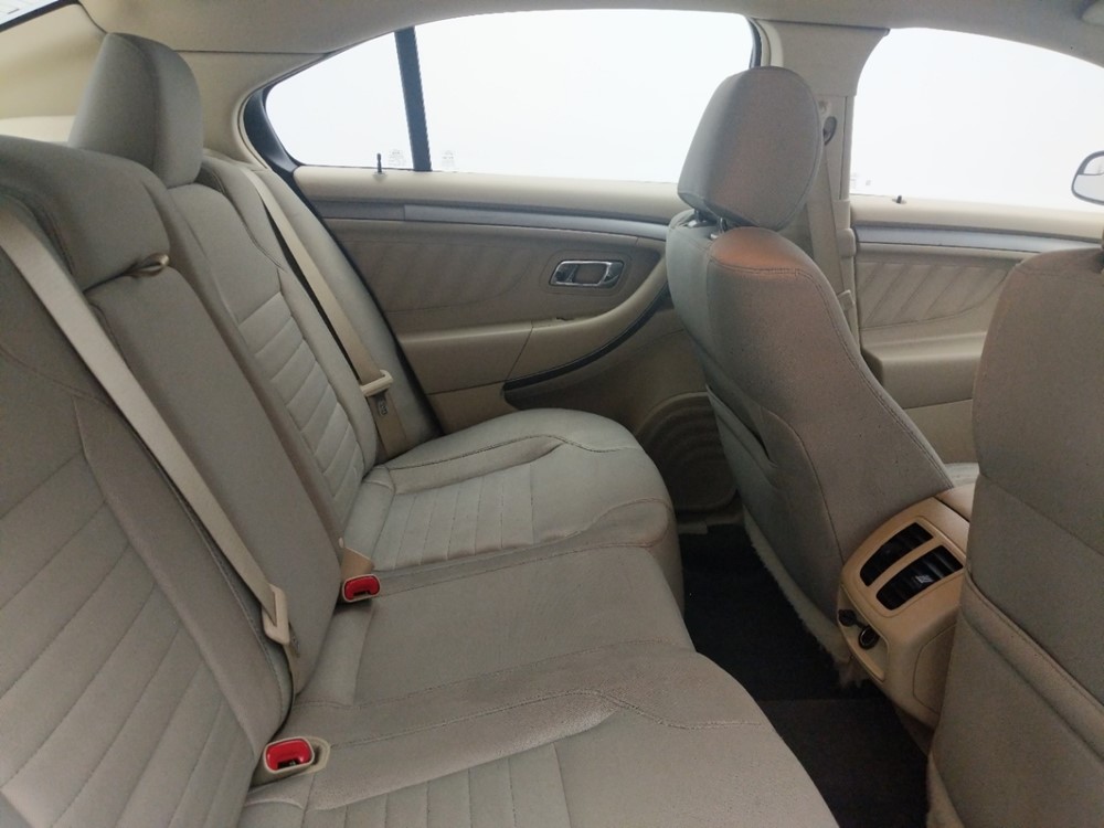 2015 Ford Taurus - Passenger Rear Seat