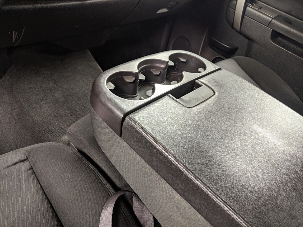 2011 Chevrolet Silverado 1500 - Center Console/Cup Holders