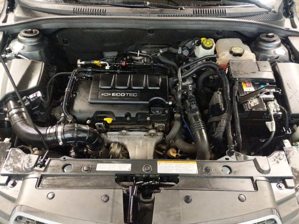 2013 Chevrolet Cruze - Engine
