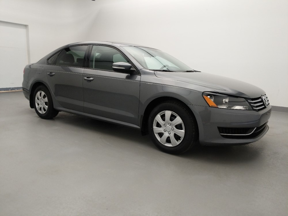 2015 Volkswagen Passat - Passenger Front Side