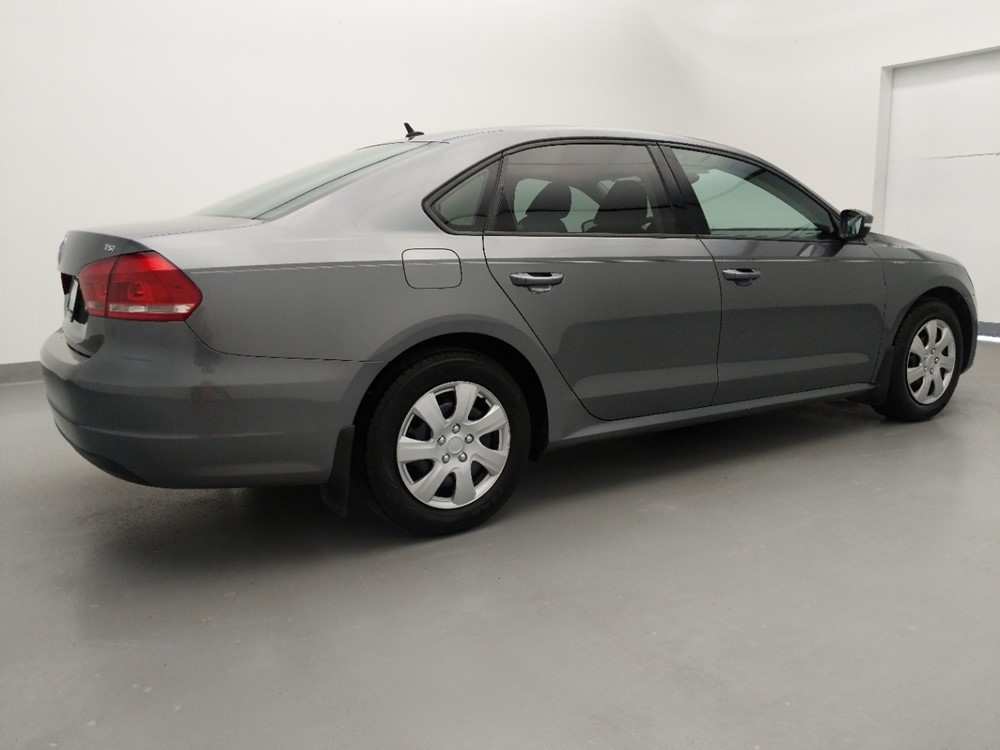 2015 Volkswagen Passat - Passenger Rear Side