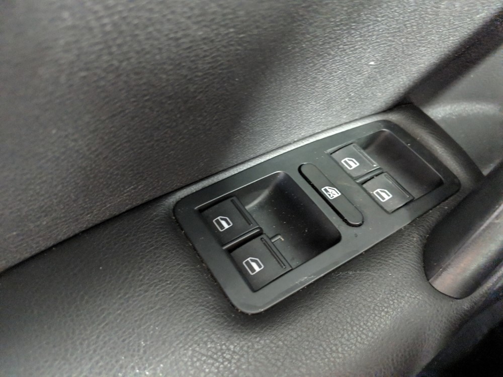 2015 Volkswagen Passat - Driver Power Windows/Lock Control