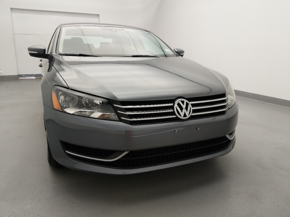 2015 Volkswagen Passat - Passenger Front Hood