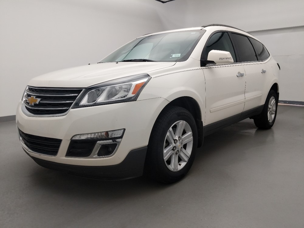 Used 2013 Chevrolet Traverse Driver Front Bumper