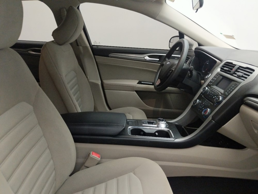 2017 Ford Fusion - Passenger Front Seat