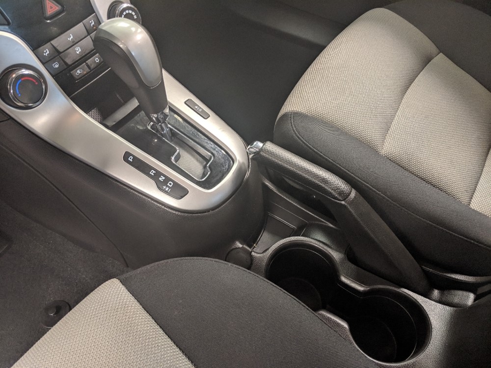 2016 Chevrolet Cruze - Center Console/Cup Holders