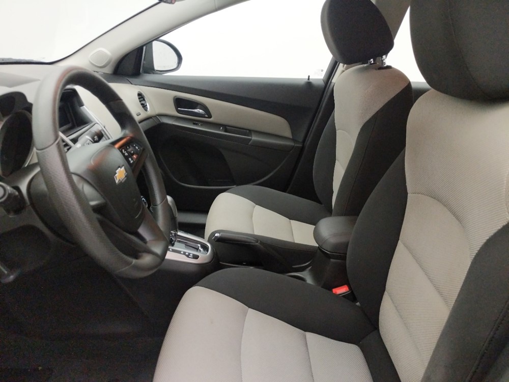 2016 Chevrolet Cruze - Driver Front Seat