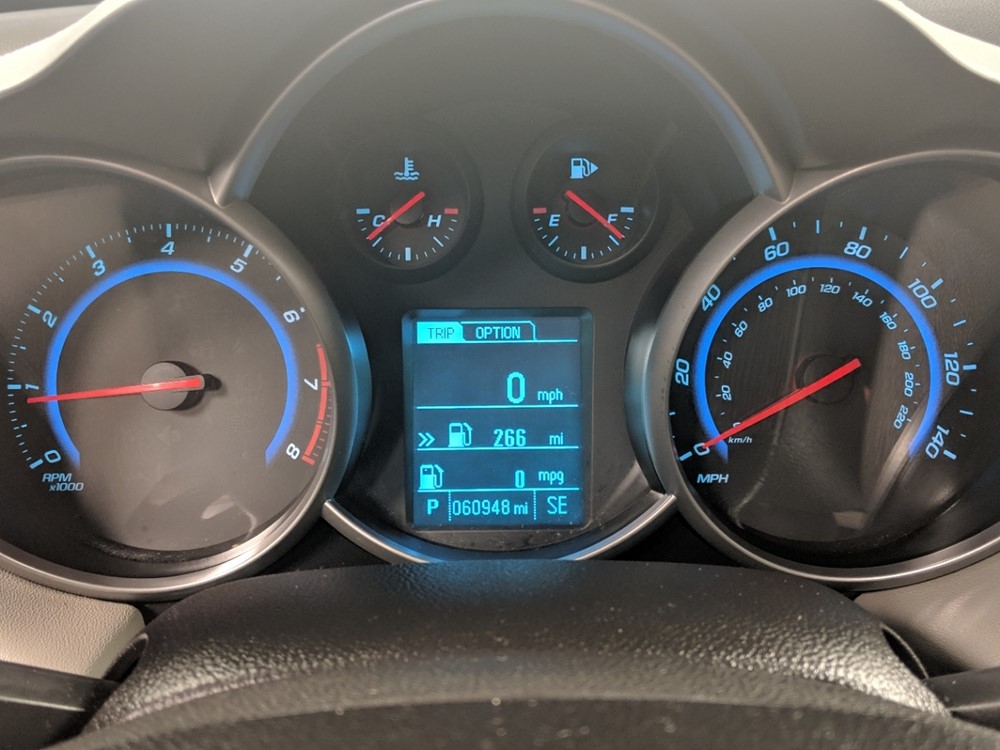 2016 Chevrolet Cruze - Odometer Close Up