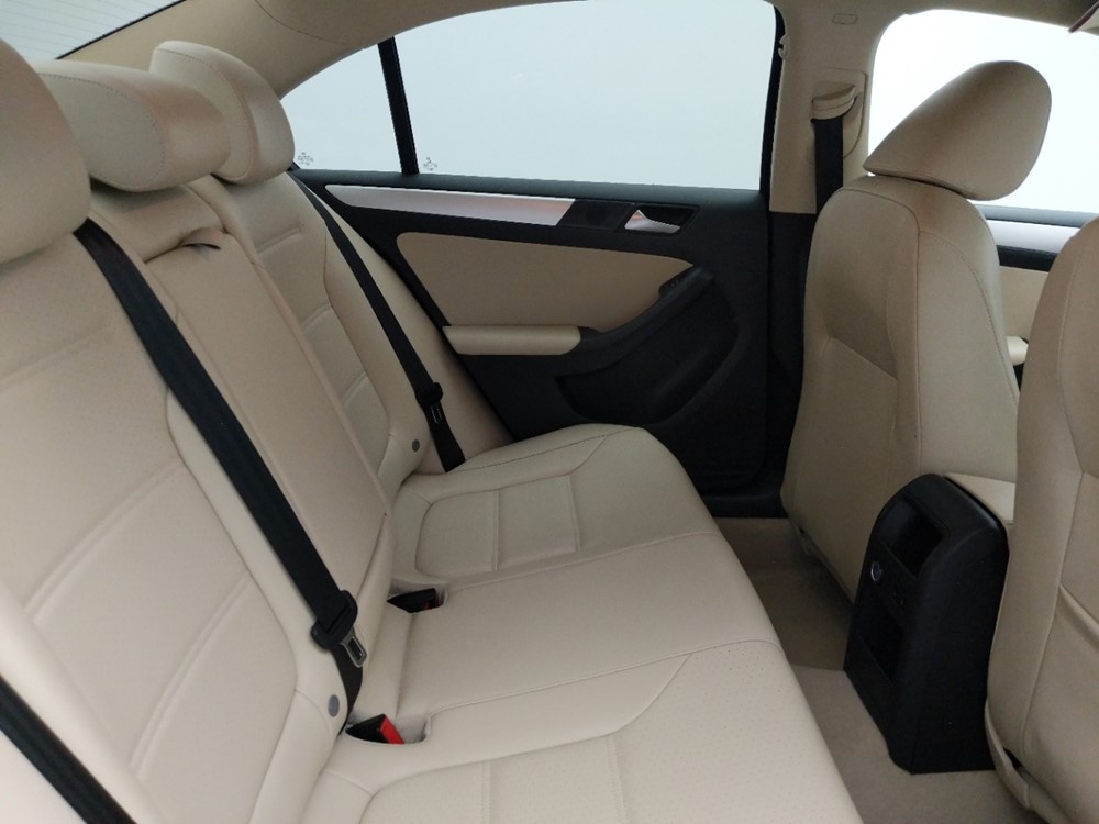 2014 Volkswagen Jetta - Passenger Rear Seat