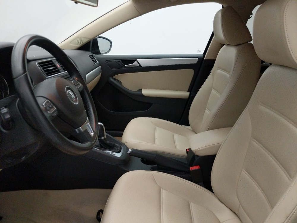 2014 Volkswagen Jetta - Driver Front Seat