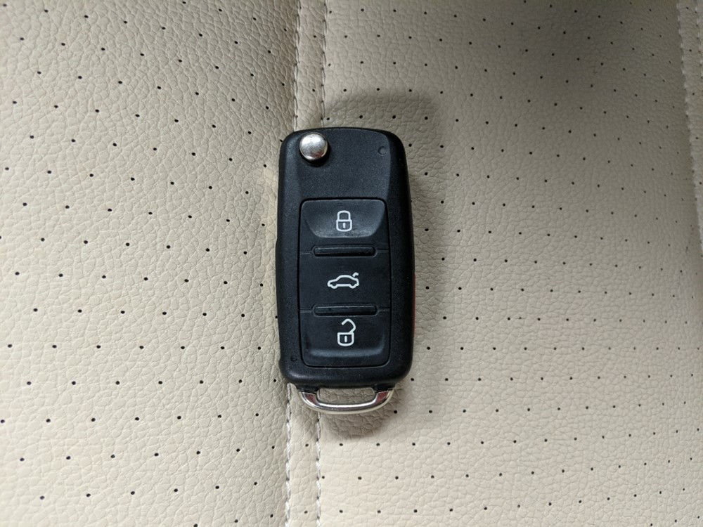 2014 Volkswagen Jetta - Keys
