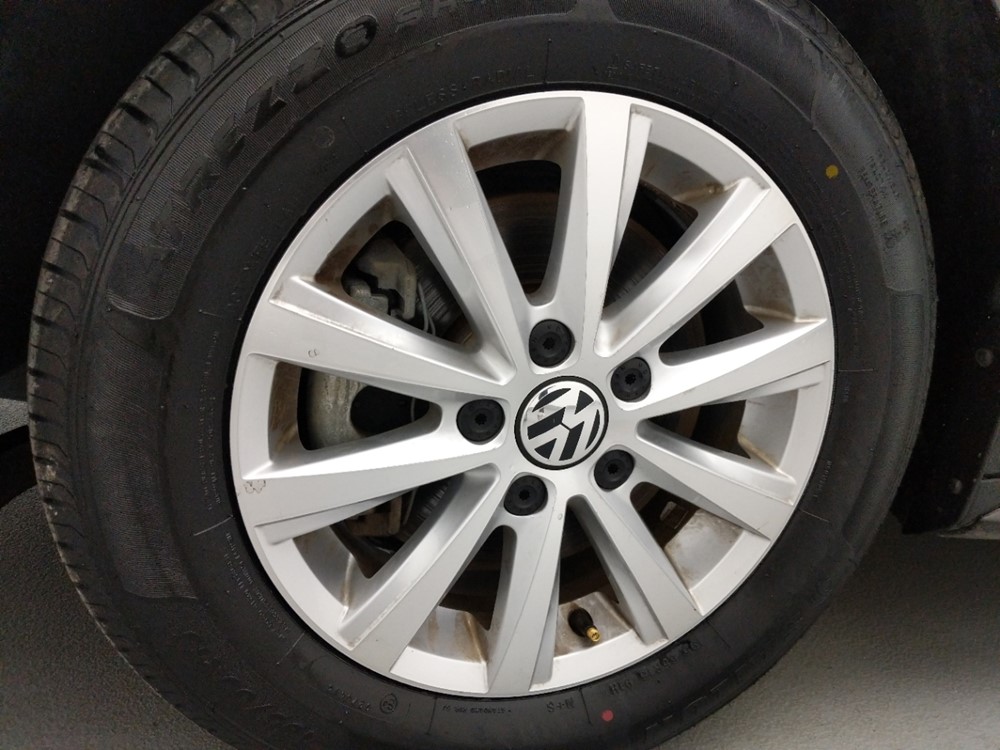 2014 Volkswagen Jetta - Wheel
