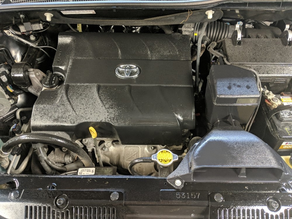 2013 Toyota Sienna - Engine