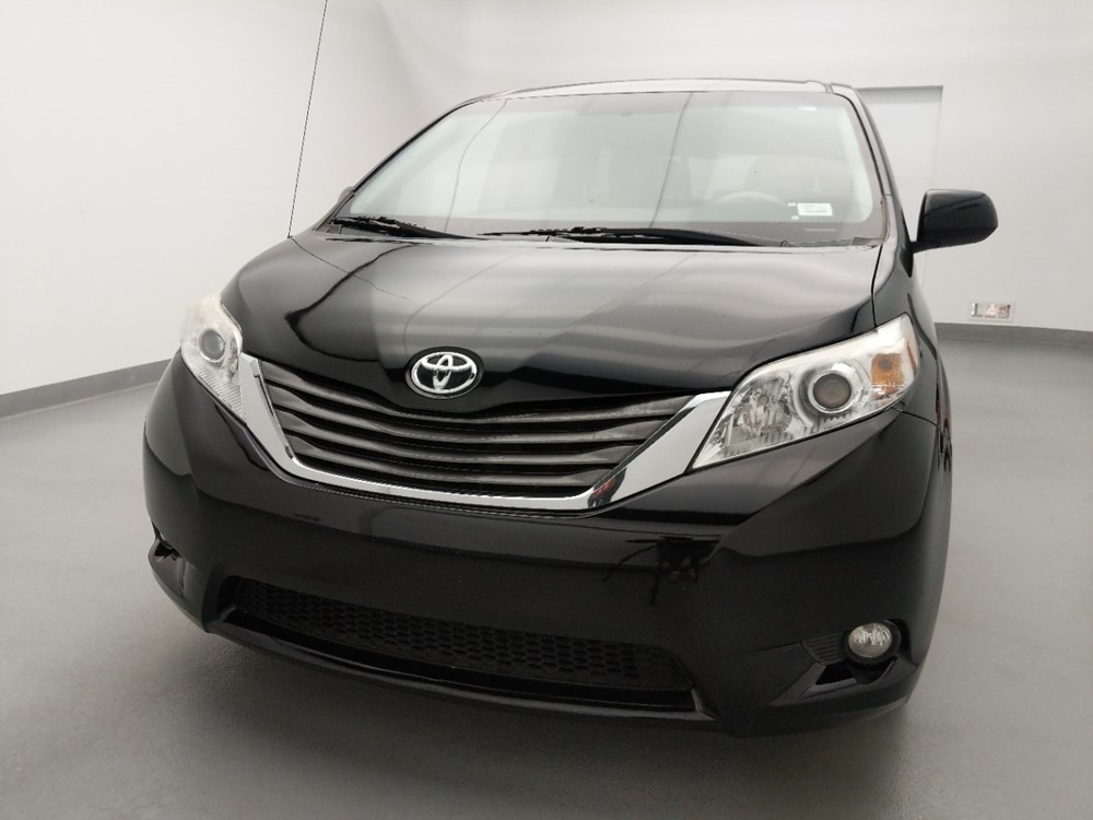 2013 Toyota Sienna - Driver Front Hood