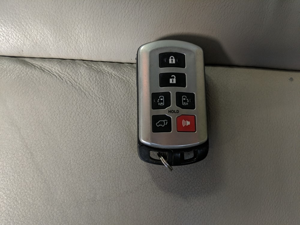 2013 Toyota Sienna - Keys