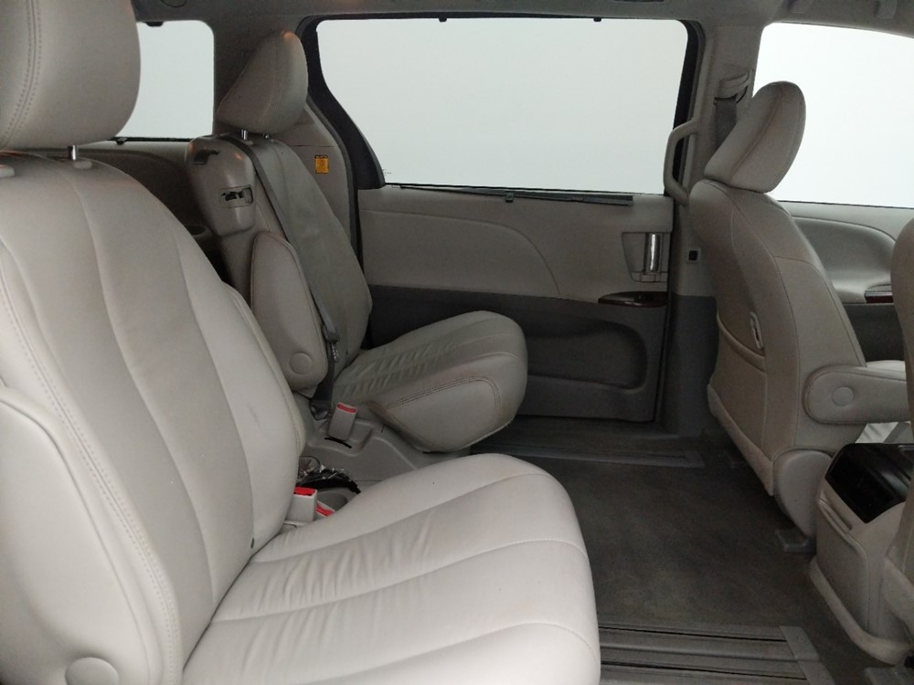 2013 Toyota Sienna - Passenger Rear Seat