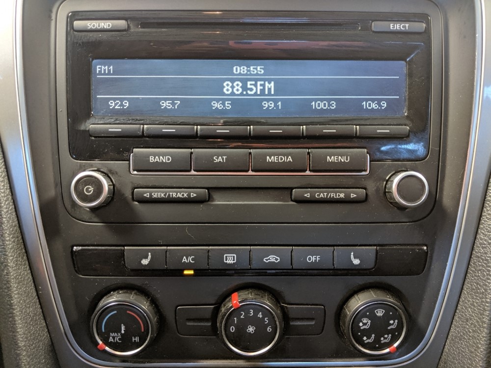 2015 Volkswagen Passat - Stereo Package