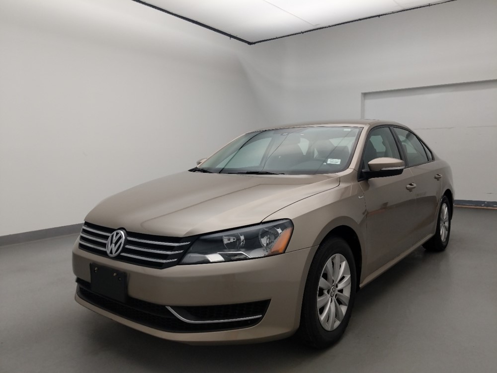 2015 Volkswagen Passat - Driver Front Bumper