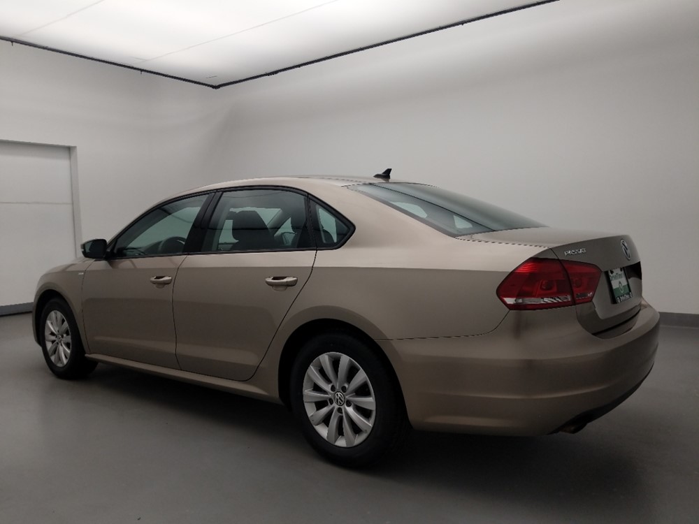 2015 Volkswagen Passat - Driver Rear Side