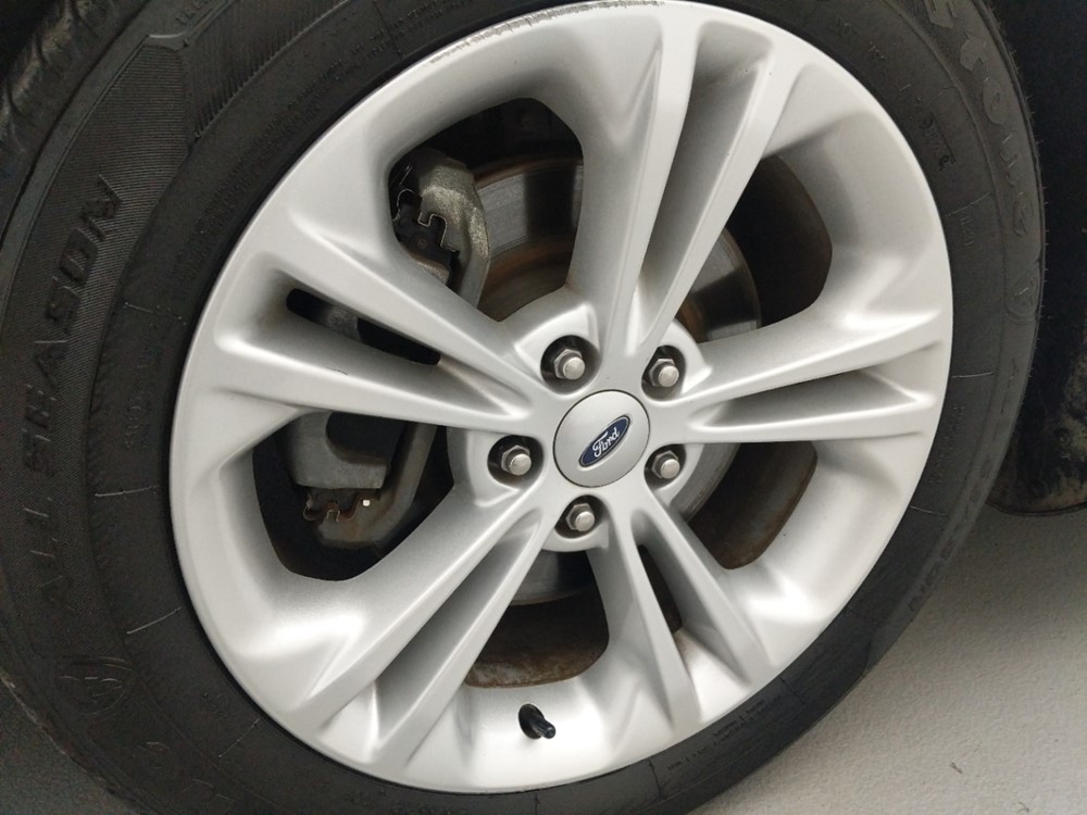 2016 Ford Taurus - Wheel