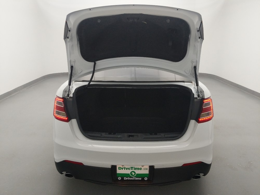 2016 Ford Taurus - Trunk