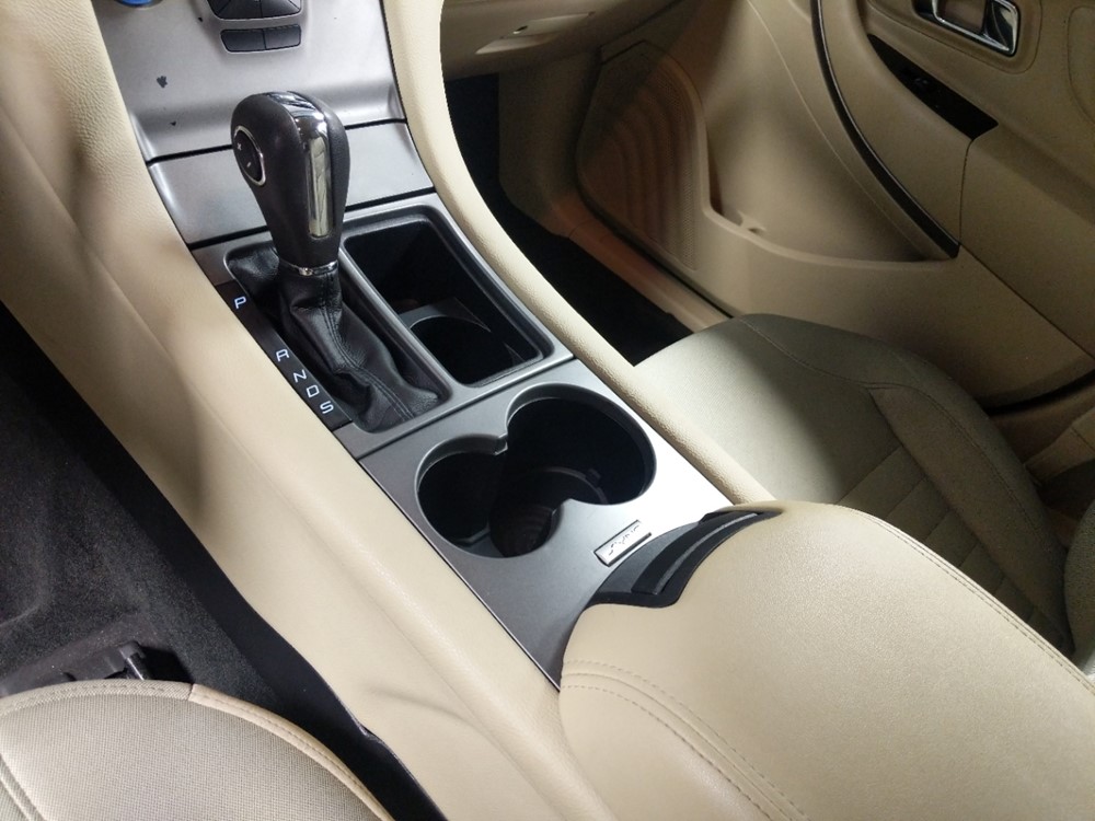 2016 Ford Taurus - Center Console/Cup Holders