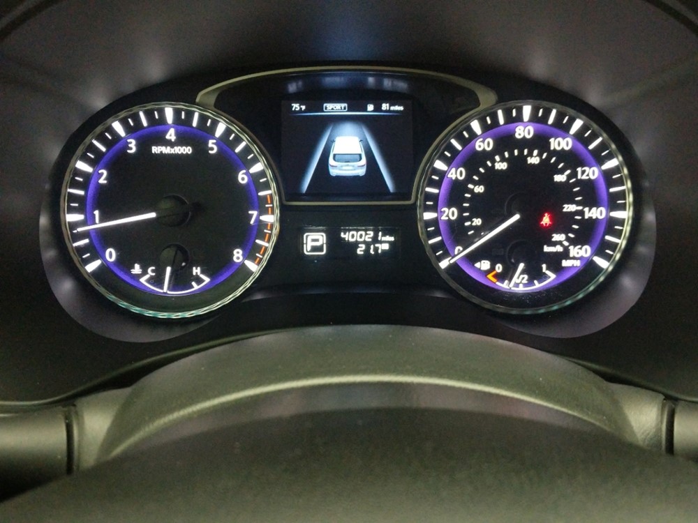 2015 INFINITI QX60 - Odometer Close Up