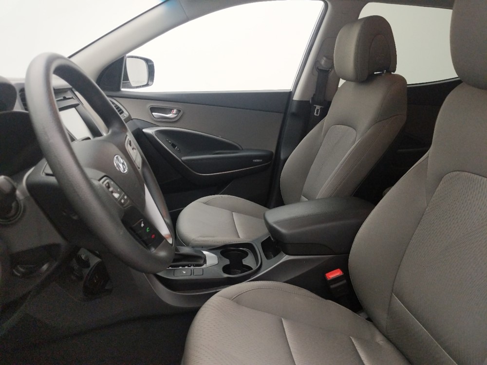 2018 Hyundai Santa Fe - Driver Front Seat