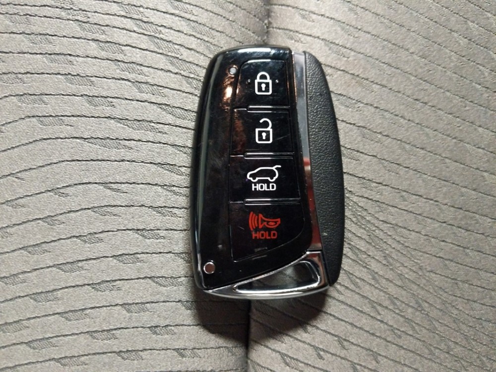 2018 Hyundai Santa Fe - Keys