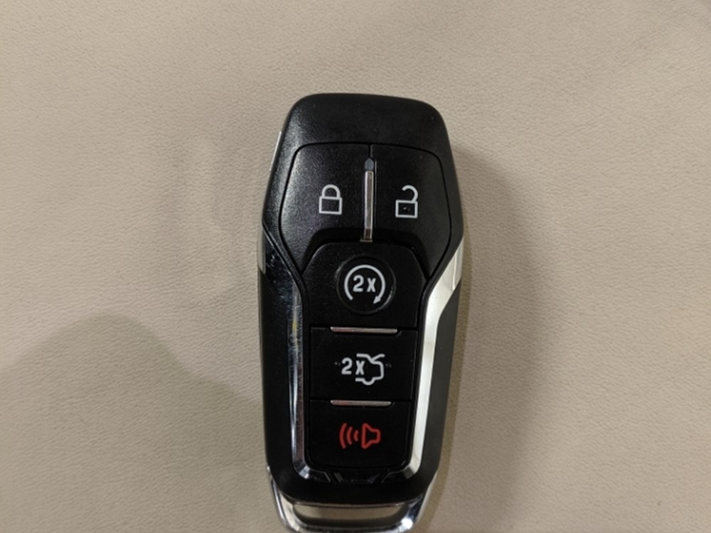 2016 Lincoln MKC - Keys