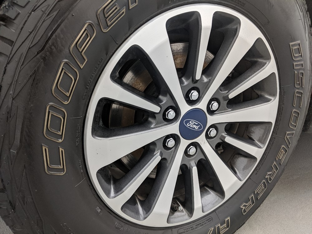 2015 Ford Expedition - Wheel