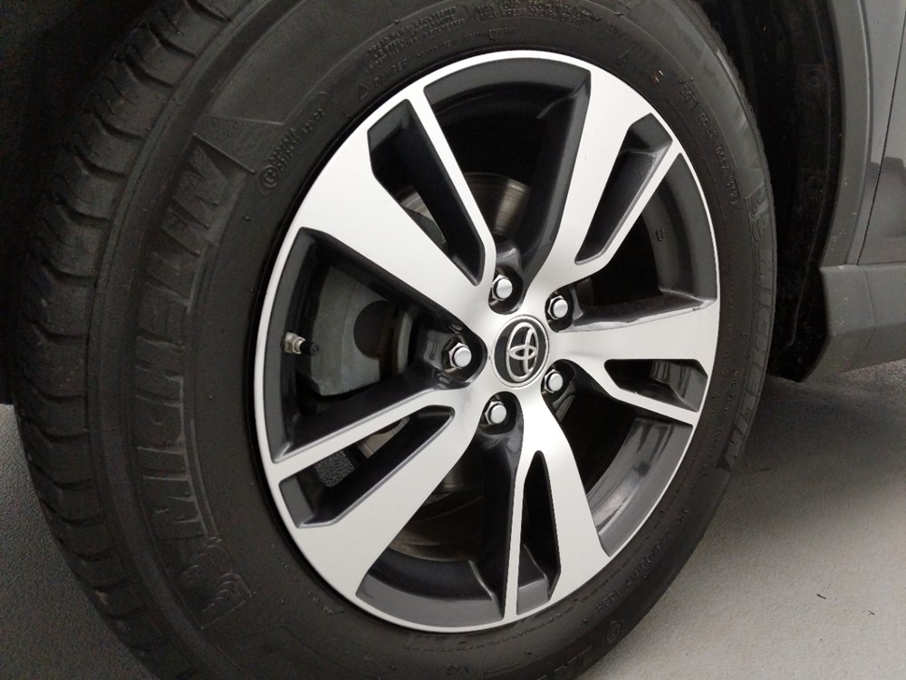 2017 Toyota RAV4 - Wheel