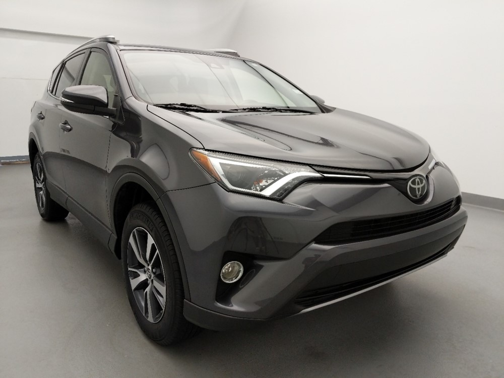 2017 Toyota RAV4 - Passenger Front Bumper