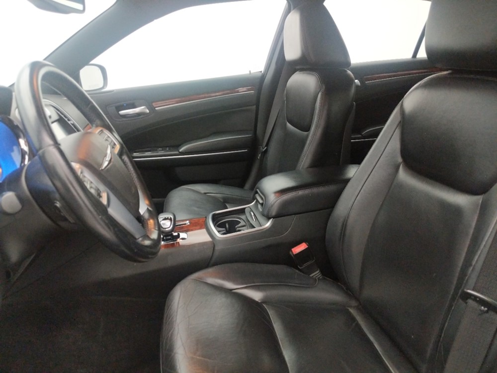 2012 Chrysler 300 - Driver Front Seat