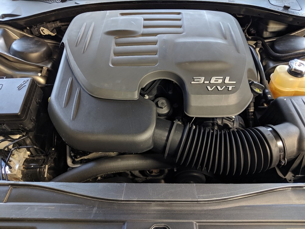 2012 Chrysler 300 - Engine