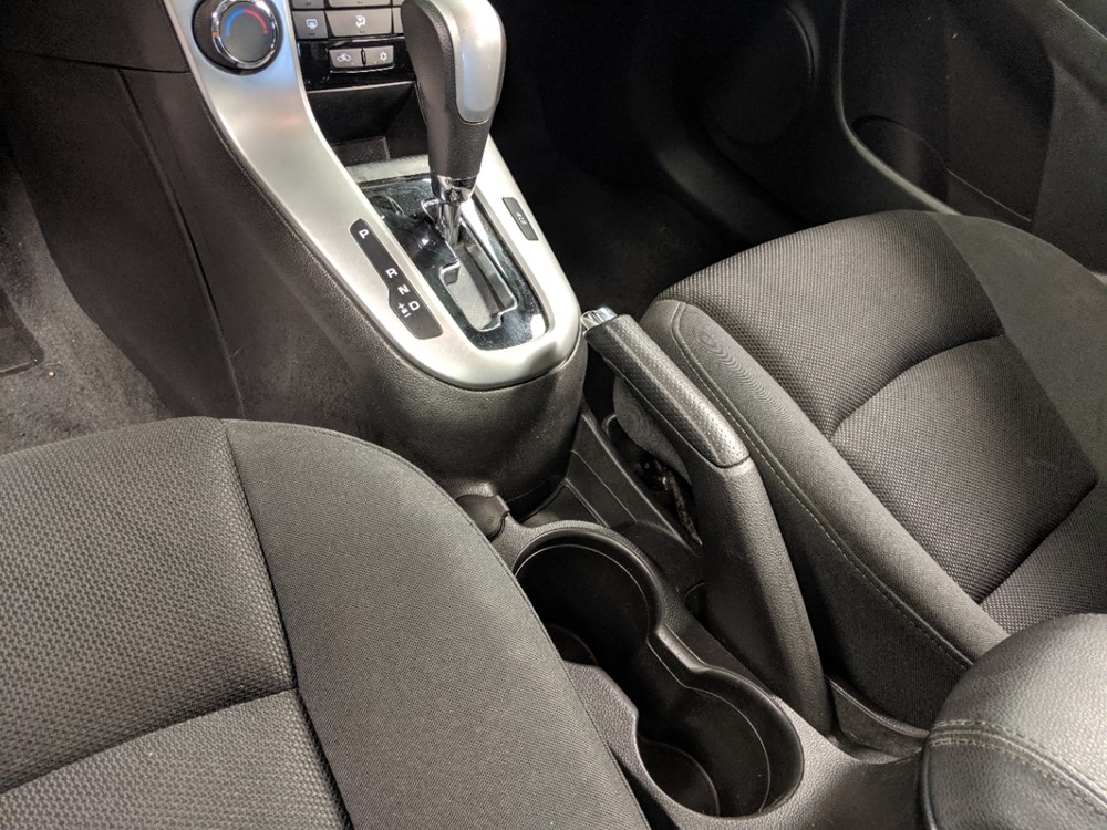 2016 Chevrolet Cruze - Center Console/Cup Holders