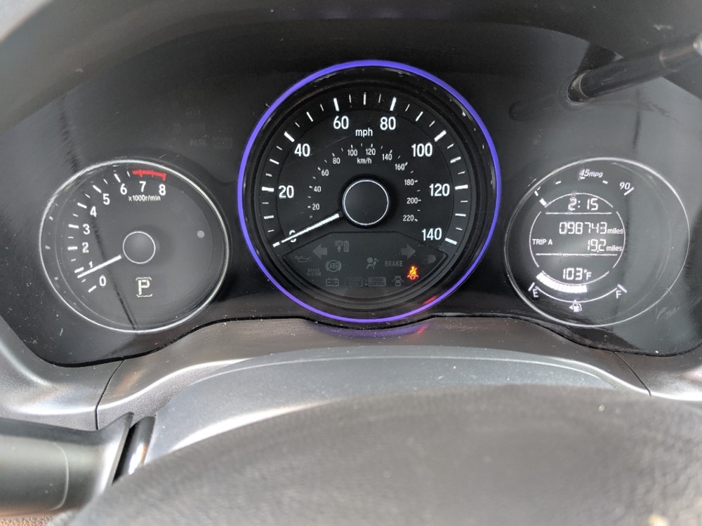 2016 Honda HR-V - Odometer Close Up