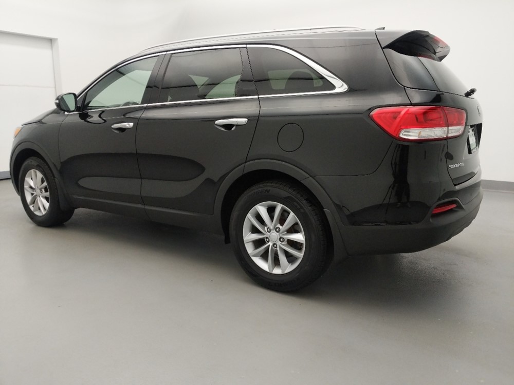 2016 Kia Sorento - Driver Rear Side