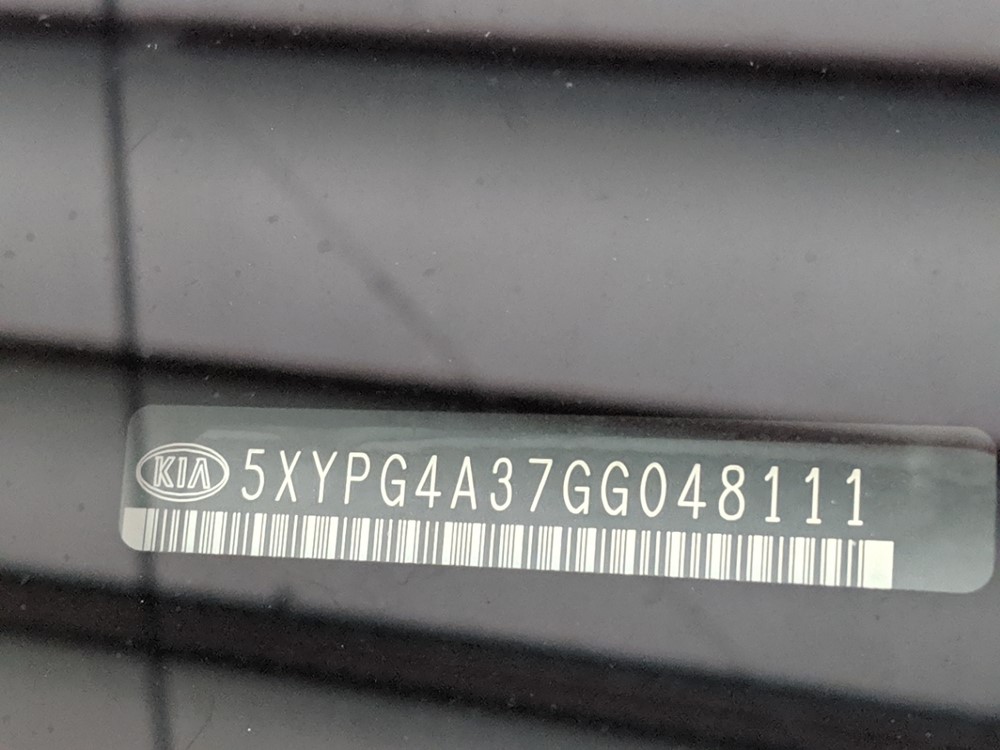2016 Kia Sorento - VIN Plate