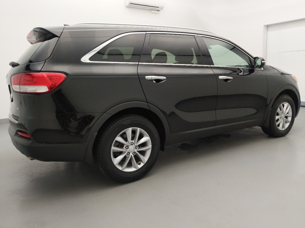 2016 Kia Sorento - Passenger Rear Side