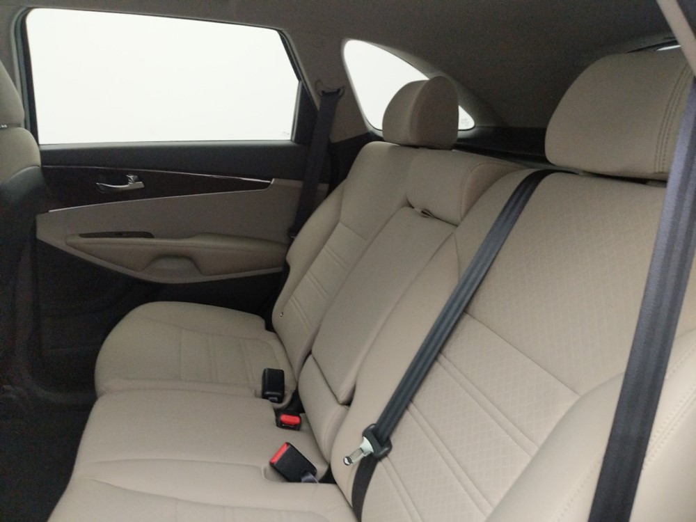 2016 Kia Sorento - Driver Rear Seat