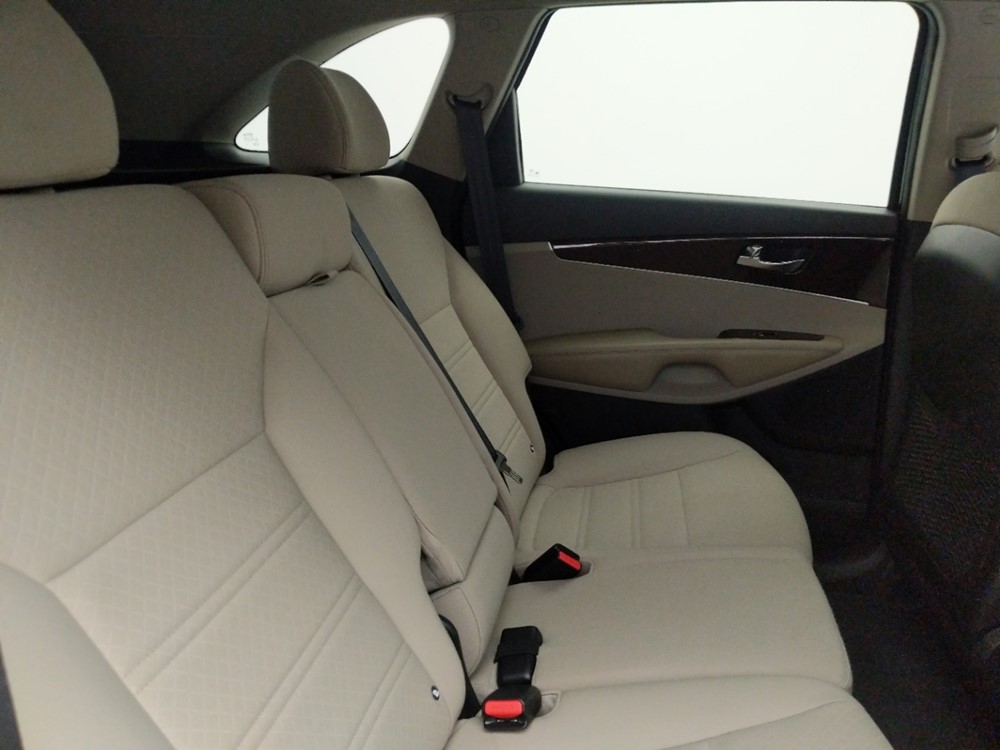 2016 Kia Sorento - Passenger Rear Seat